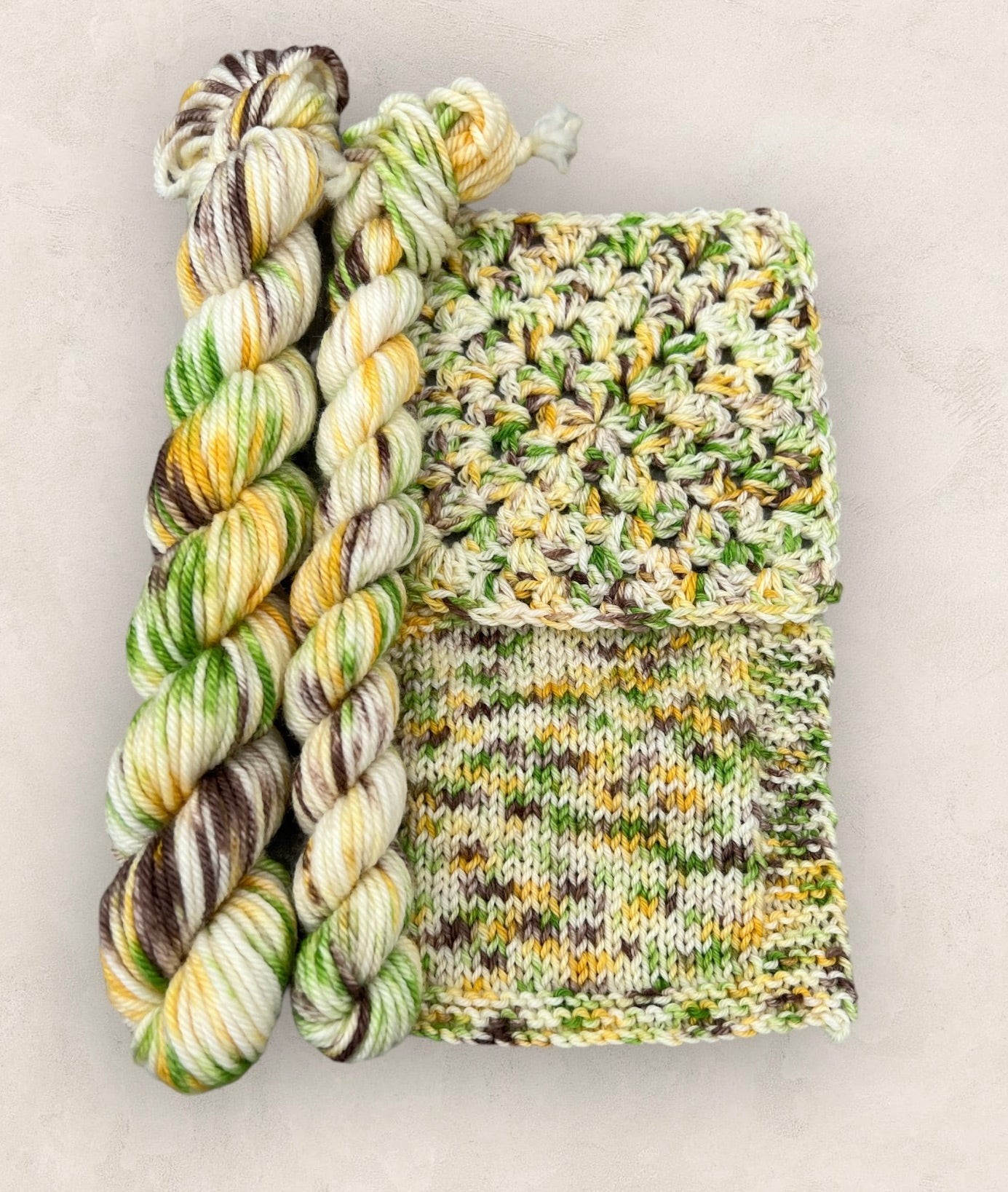 Sweet Apple - 4 Ply, or DK Yarn 20g - 10g Mini Skein M17 image 2