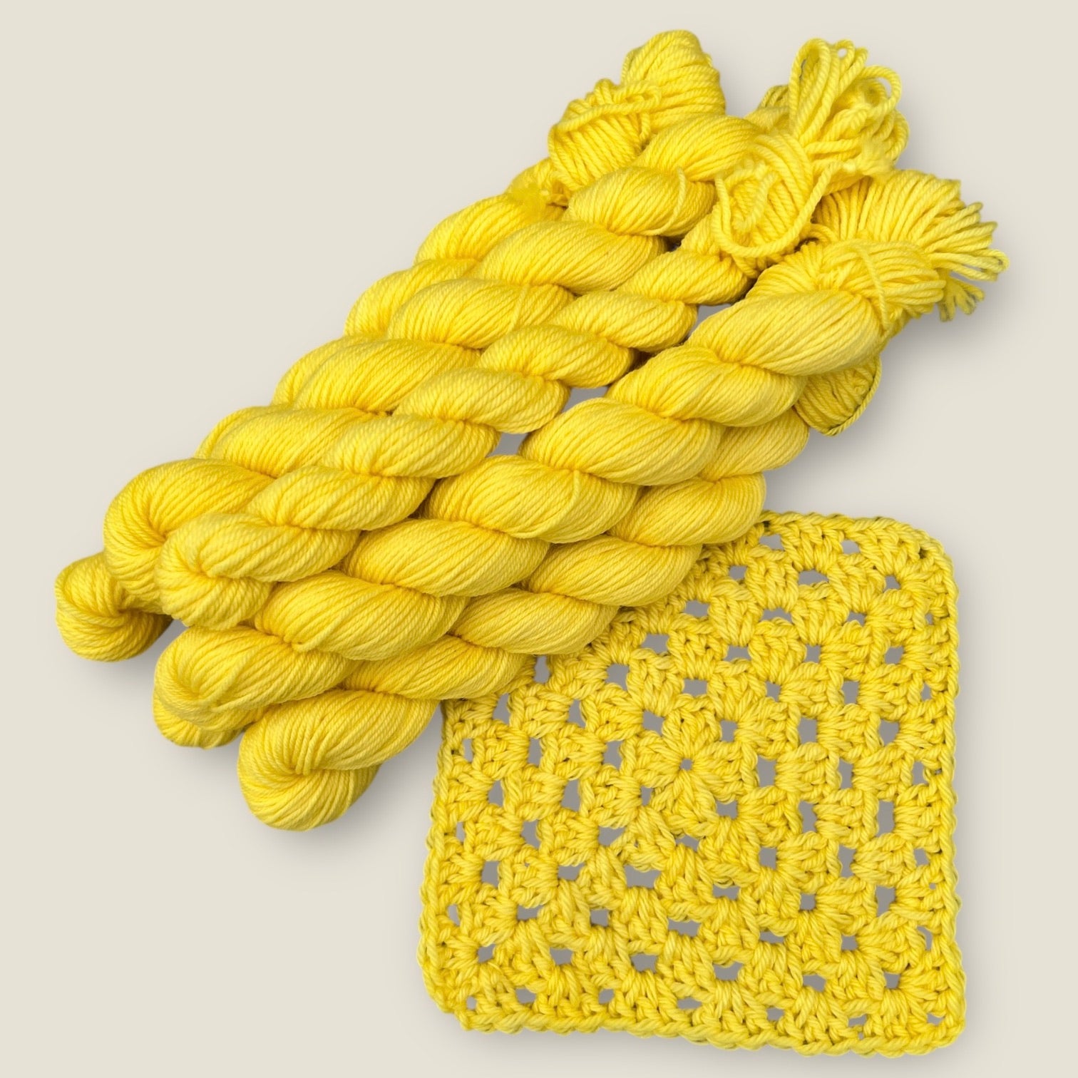 4 Ply or DK Yarn 100g- 50g - 20g -10g Citrus Yellow G16 image 2
