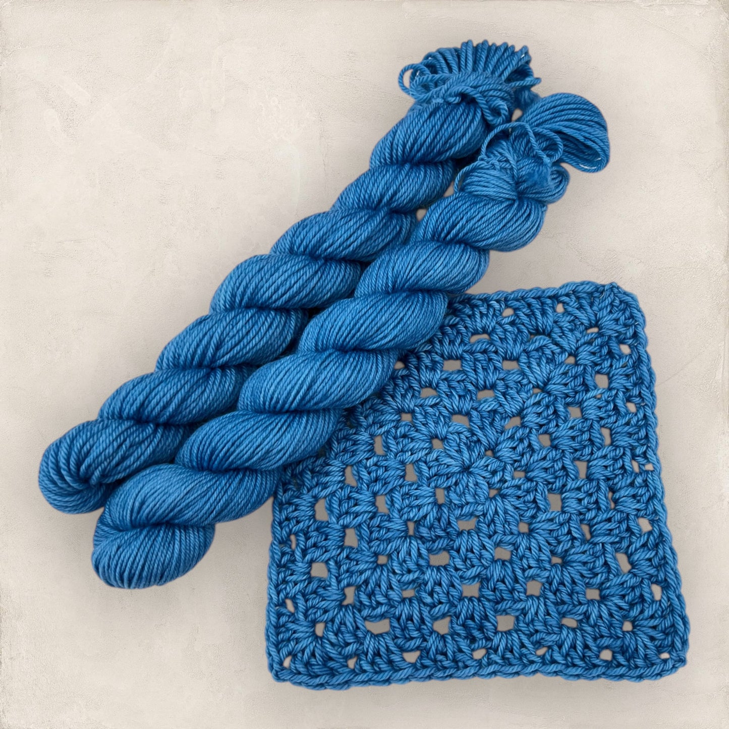 4 Ply / Sock or DK Yarn 100g- 50g - 20g -10g Indigo Denim Blue P338 image 2