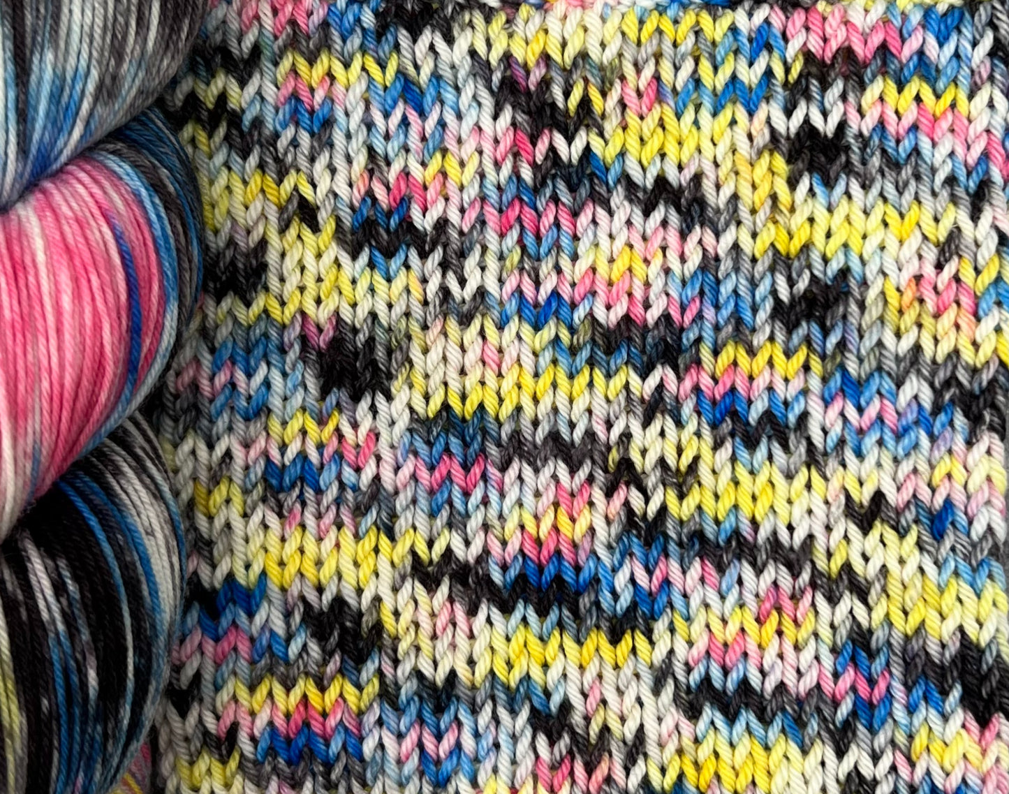 Allsorts 4 Ply - DK Yarn 20g - 10g Mini Skein M88 image 1