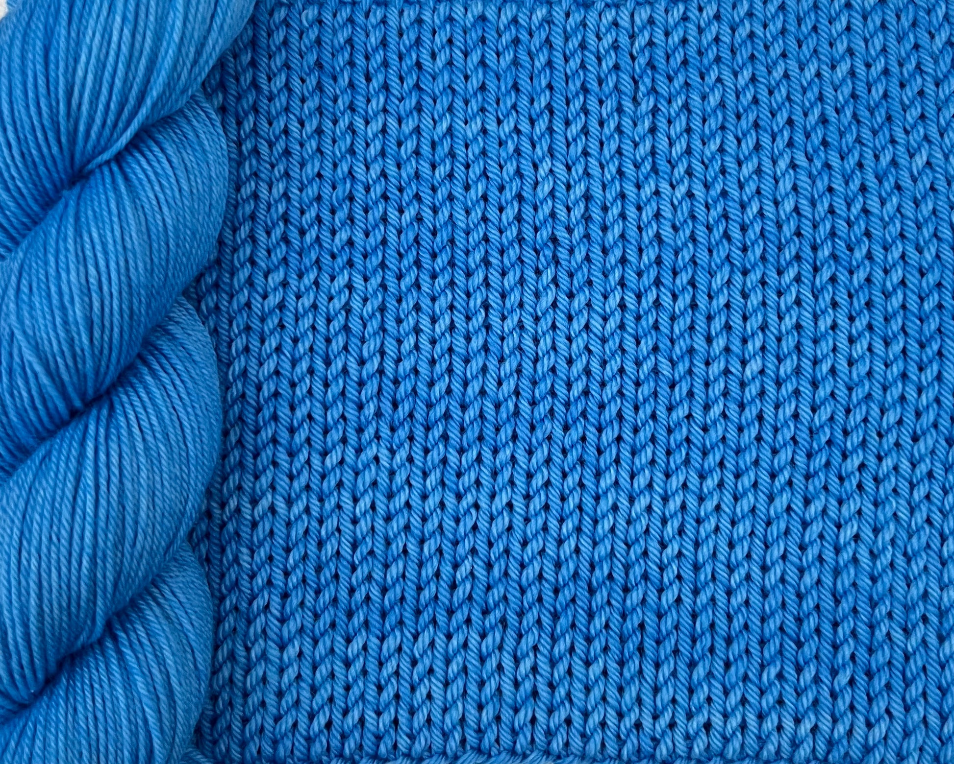 4 Ply or DK Yarn 100g- 50g - 20g -10g Blue Monday P70 image 0