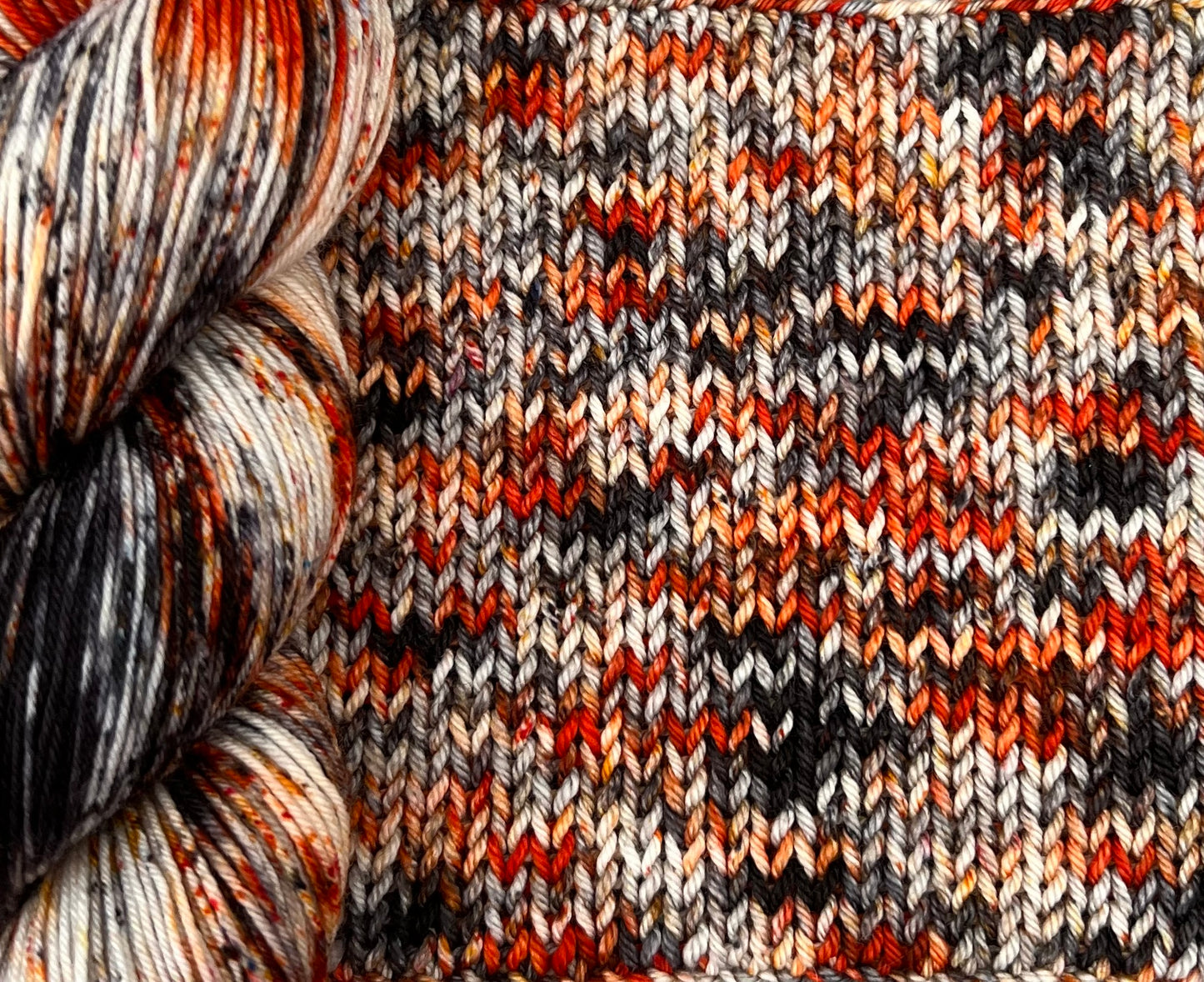Harvest Moon 4 Ply, DK Yarn 20g - 10g Mini Skein P34 image 1