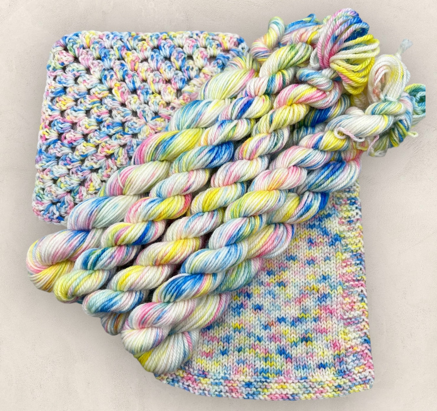 Day Dream 4 Ply or DK Yarn 20g - 10g Mini Skein M28 image 0
