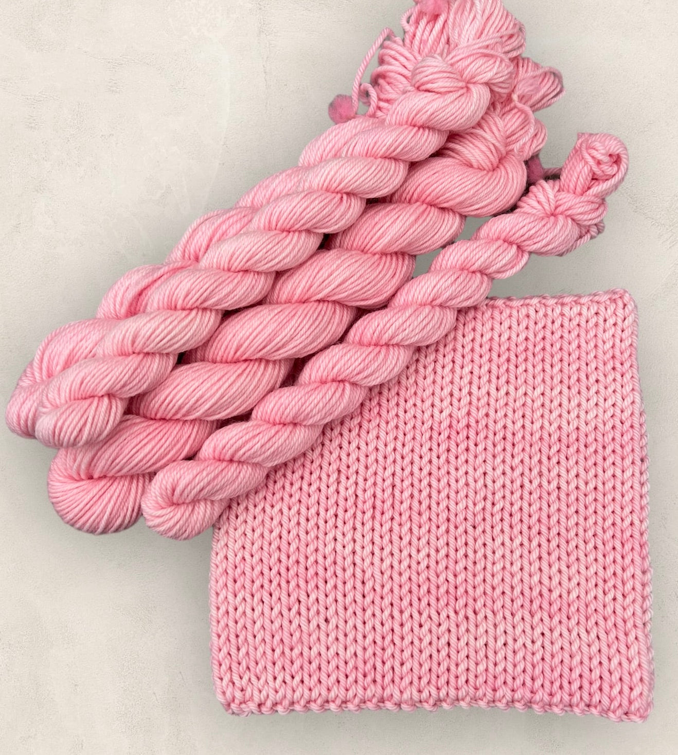 4 Ply or DK Yarn 100g- 50g - 20g -10g Candy Pink P81 image 1