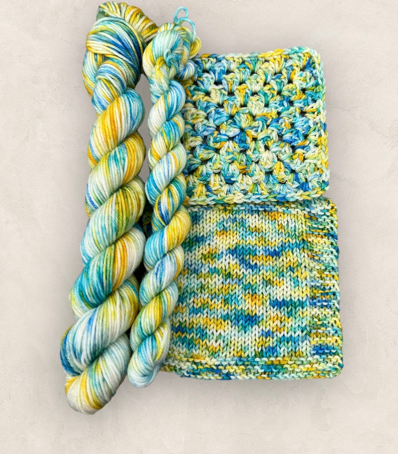 Ocean Gold - 4 Ply, or DK Yarn 20g - 10g Mini Skein M23 image 2