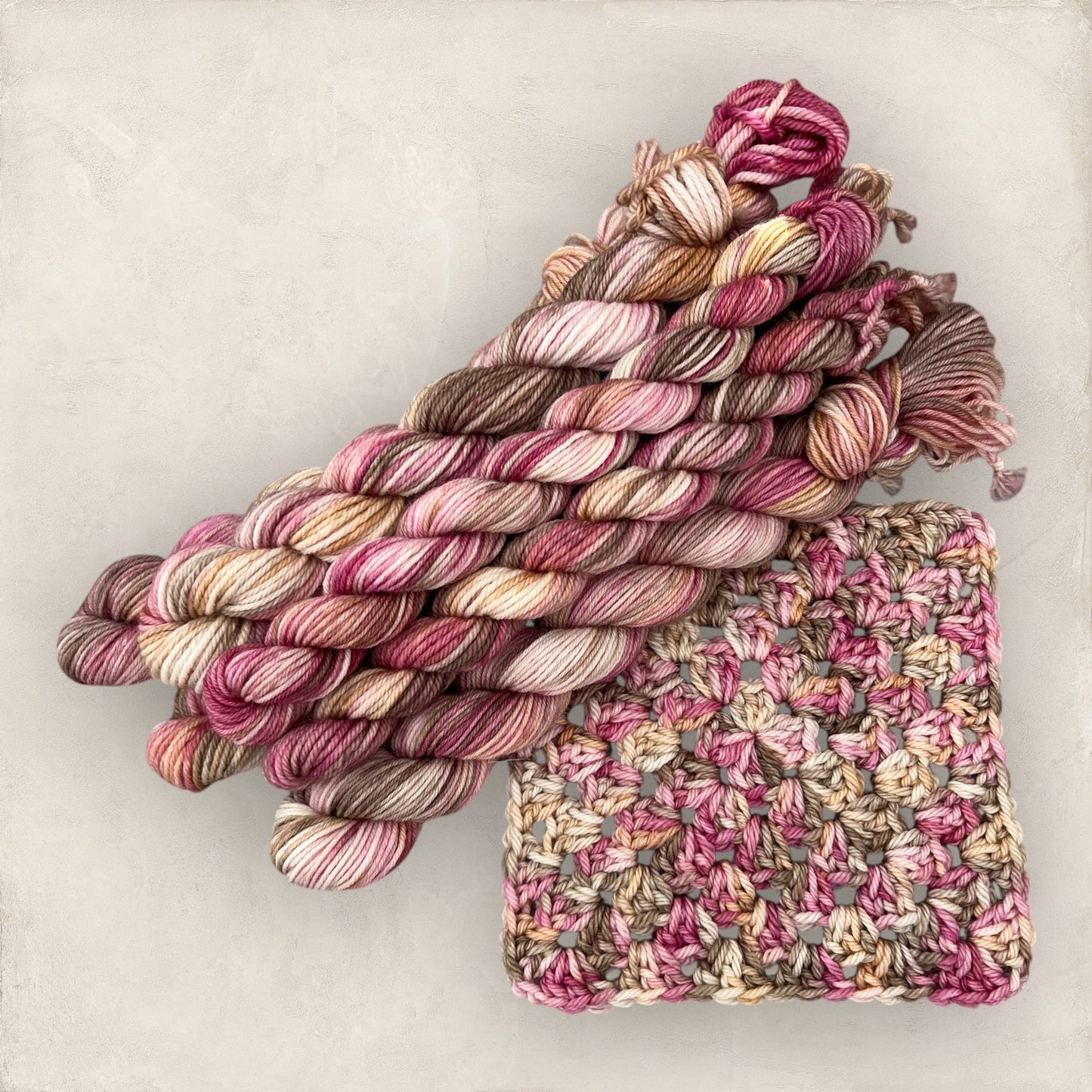 Berry Mocha 4 Ply - DK Yarn 20g - 10g Mini Skein P117 image 2
