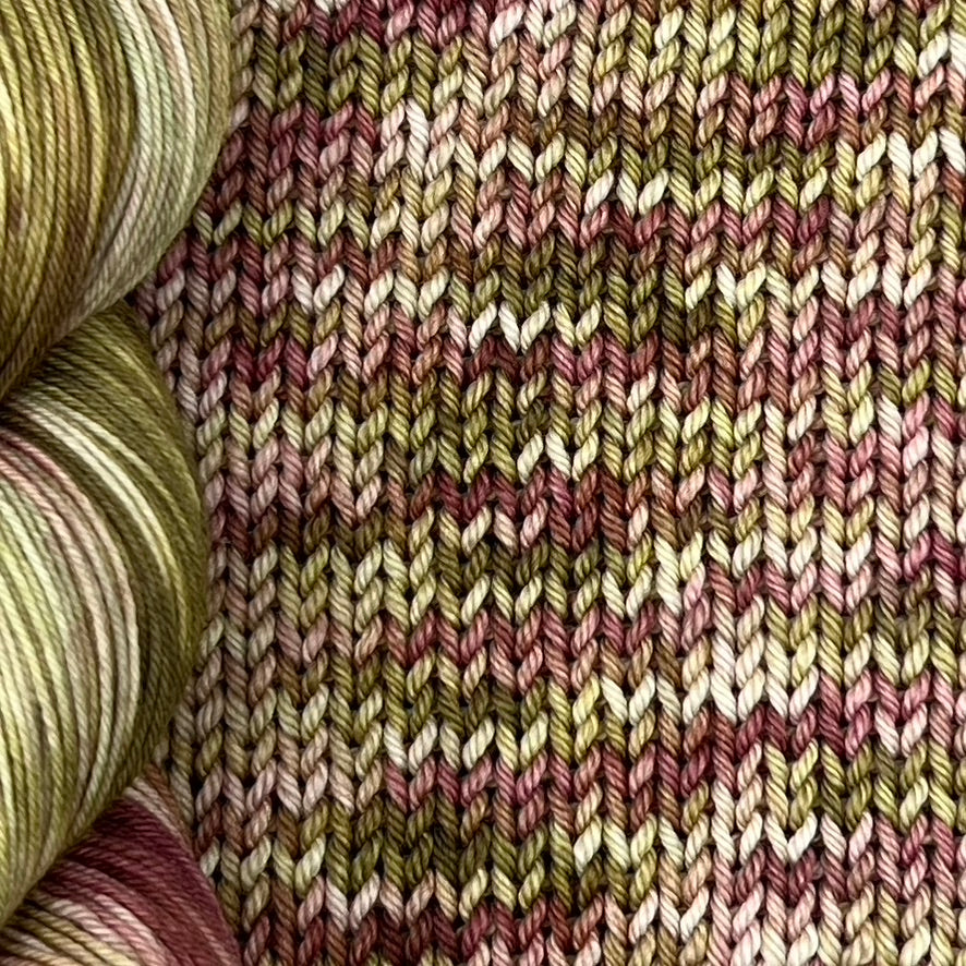 Vintage Harmony 4 Ply - DK Yarn 20g - 10g Mini Skein G18