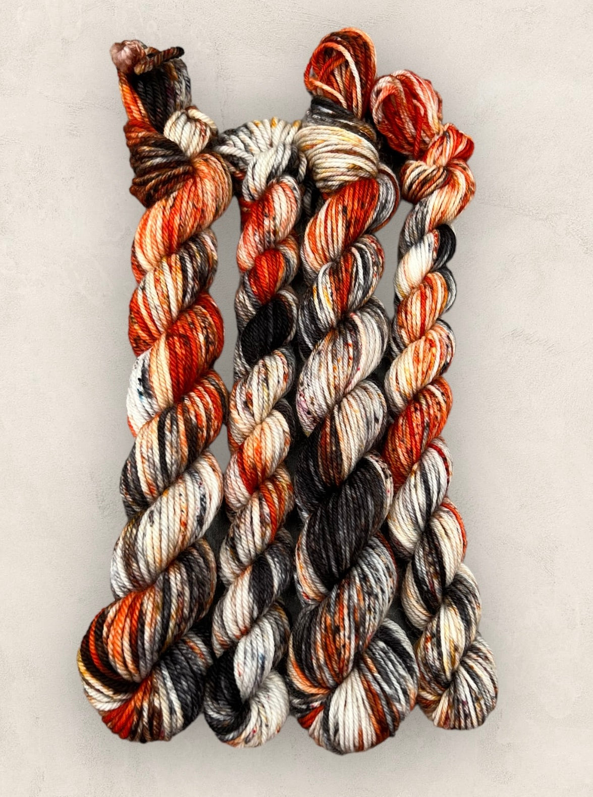 Harvest Moon 4 Ply, DK Yarn 20g - 10g Mini Skein P34 image 3