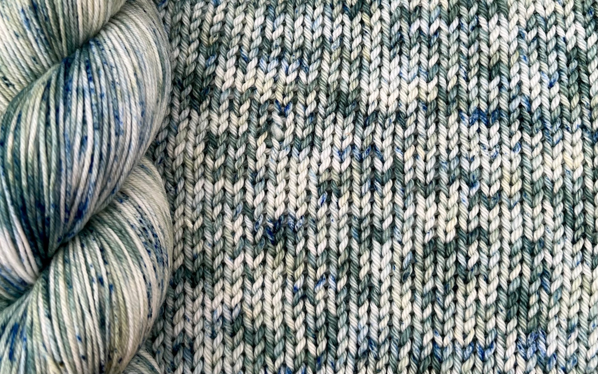 Forest Dew 4 Ply, DK Yarn 20g - 10g Mini Skein M84 image 3