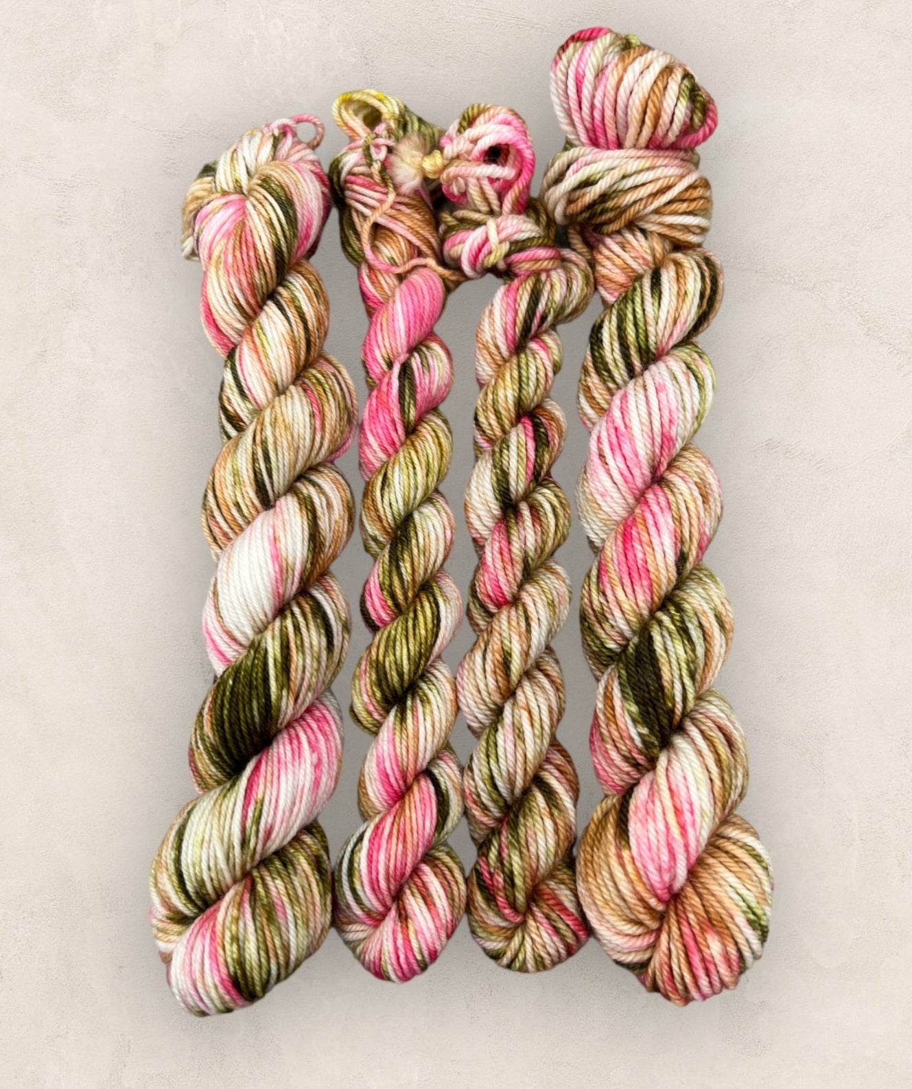 Christmas Rose 4 Ply, DK Yarn 20g - 10g Mini Skein M61 image 1