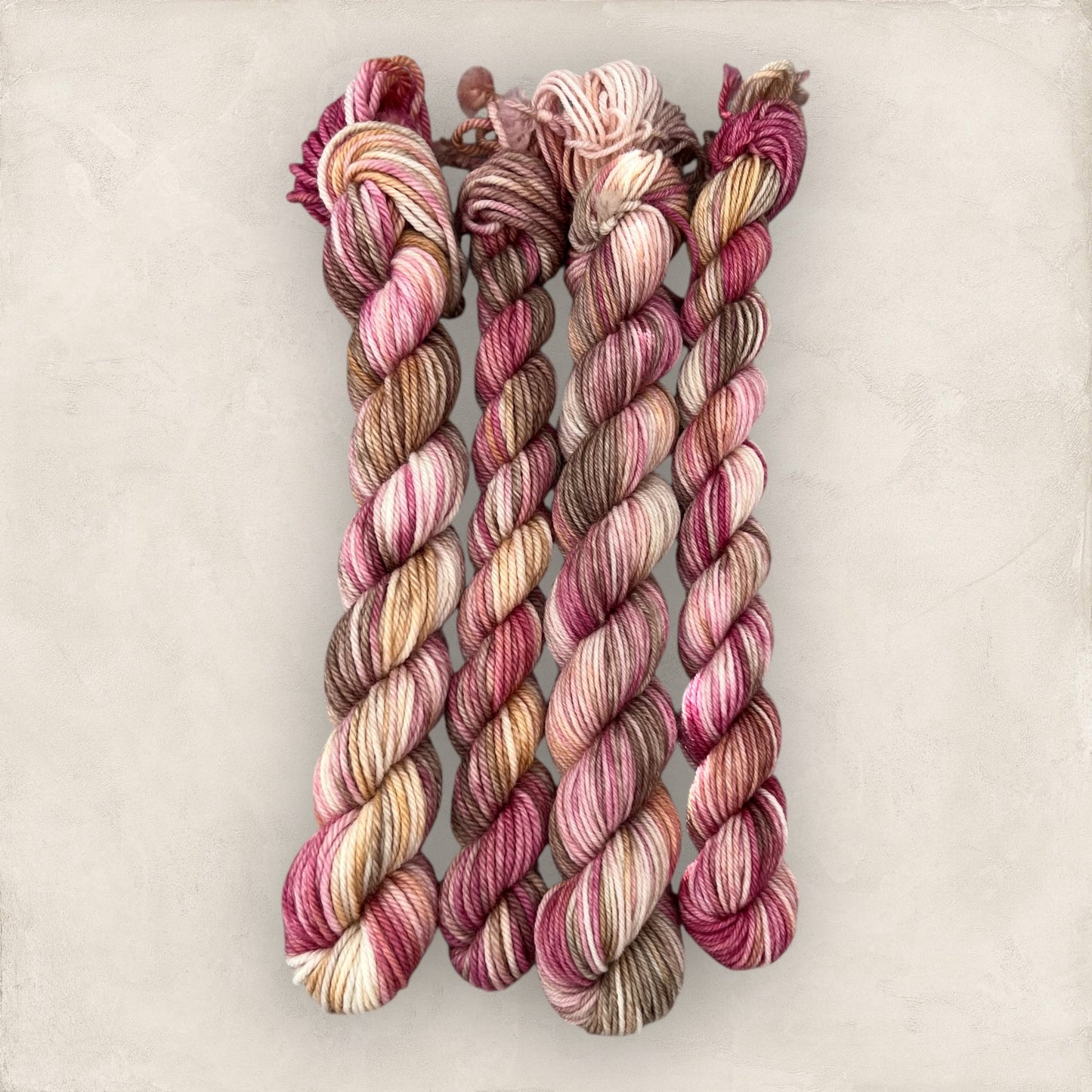 Berry Mocha 4 Ply - DK Yarn 20g - 10g Mini Skein P117 image 4