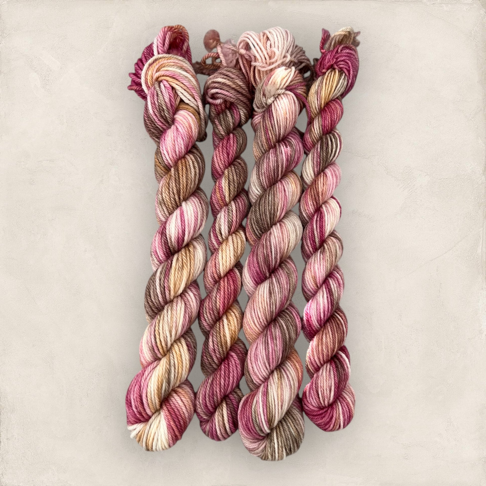 Berry Mocha 4 Ply - DK Yarn 20g - 10g Mini Skein P117 image 4