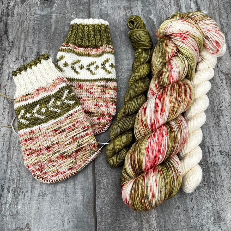 Holly & Ivy Hand Dyed Yarn Sock Set 4Ply