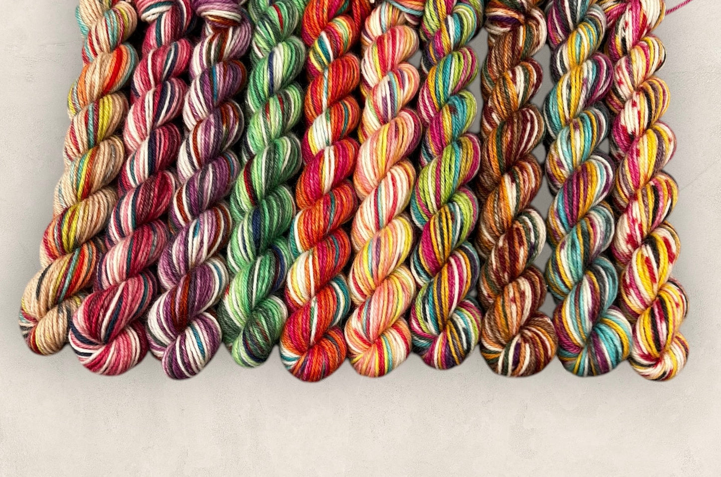OPAL 10 x 10g Mini Skeins Knitting Crochet Wool 4Ply Mix Colour Pattern Bundle Variegated Yarn for Scrappy Socks Mitts, Hat or Cowl G22
