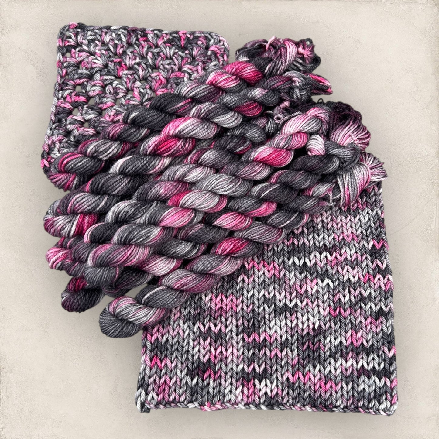 Midnight Blush 4 Ply - DK Yarn 20g - 10g Mini Skein