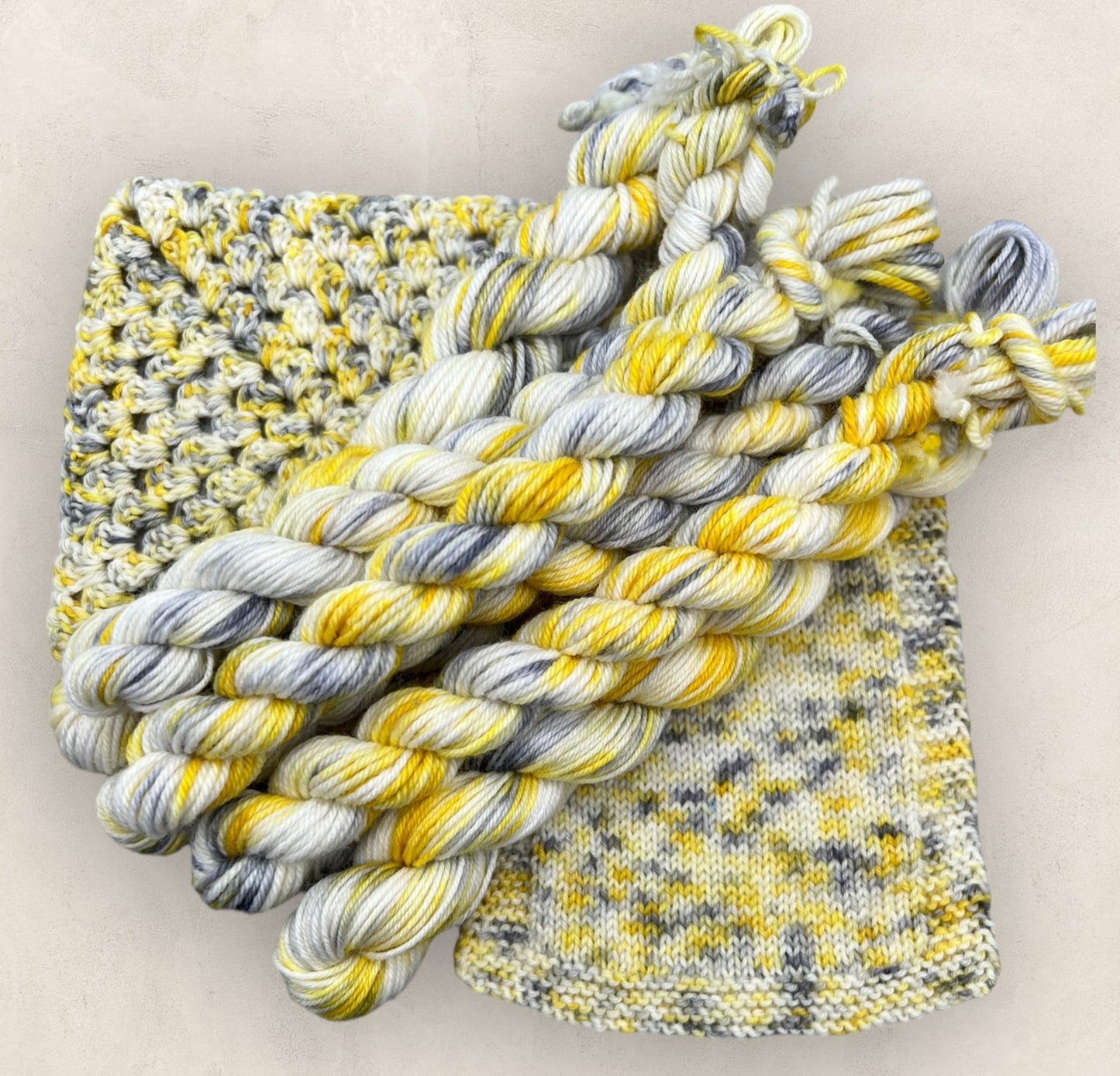 4 Ply, DK Yarn 20g - 10g Mini Skein Yellow Grey  M31 image 0