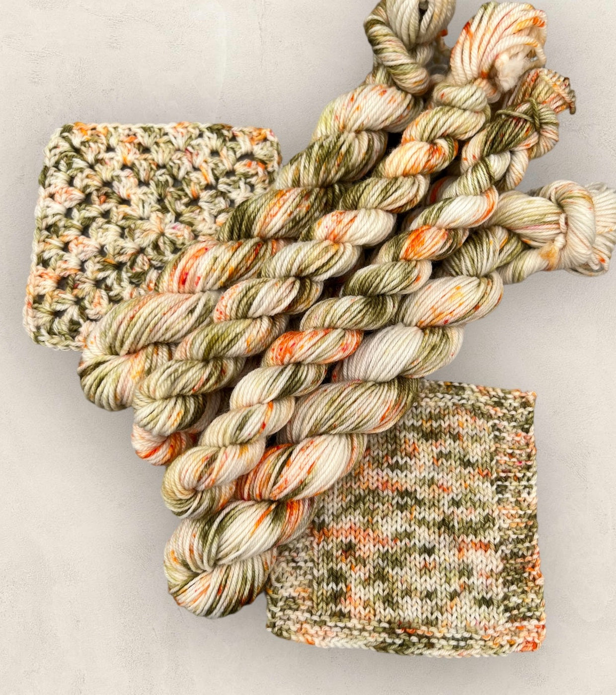 Harvest Berry - 4 Ply or DK Yarn 20g - 10g Mini Skein M57 image 0