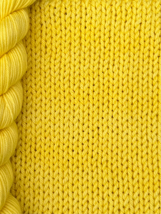 4 Ply or DK Yarn 100g- 50g - 20g -10g Citrus Yellow G16 image 0