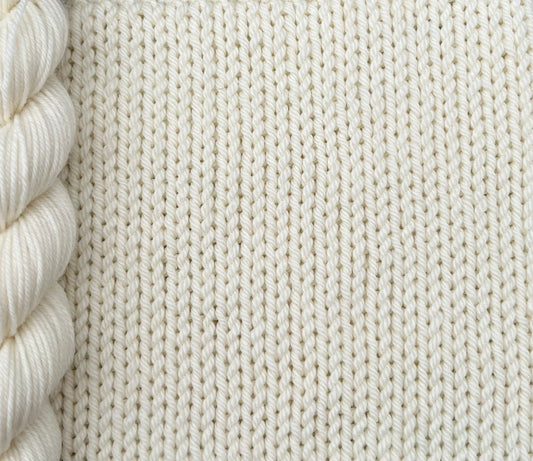 4 Ply or DK Yarn 100g- 50g - 20g -10g Ivory P90 image 0