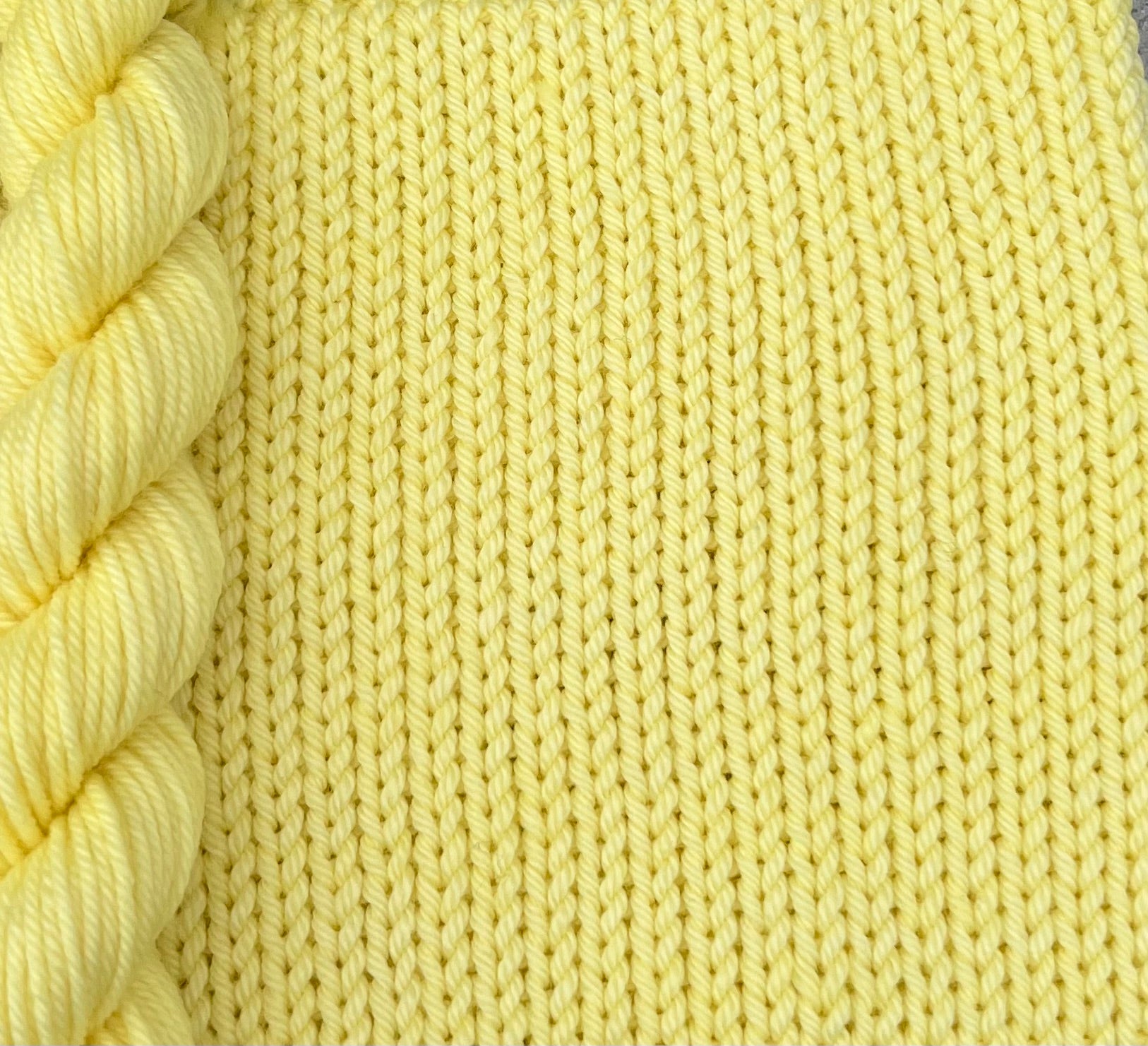 4 Ply or DK Yarn 100g- 50g - 20g -10g Luscious Lemon M42 image 0