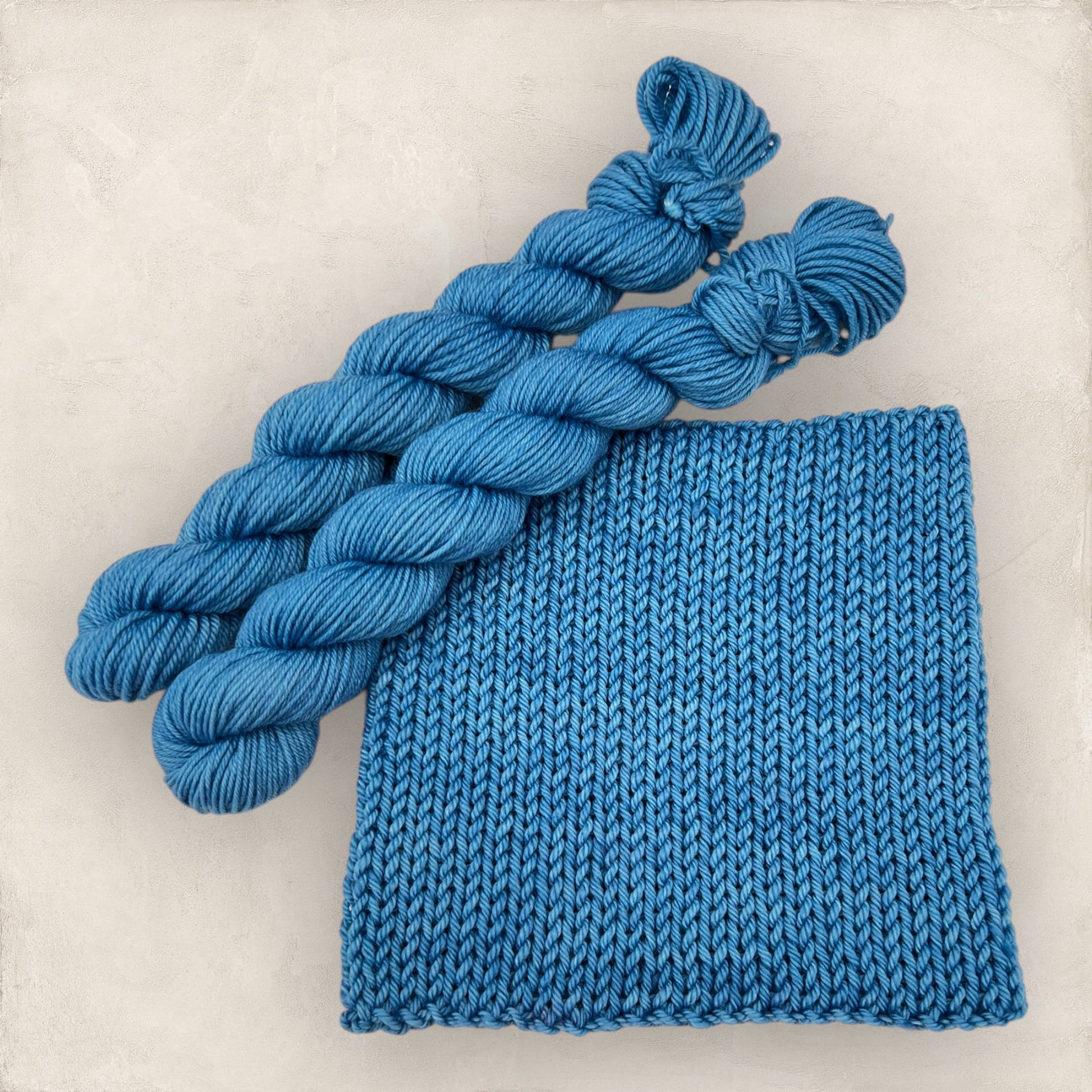 4 Ply / Sock or DK Yarn 100g- 50g - 20g -10g Indigo Denim Blue P338 image 1