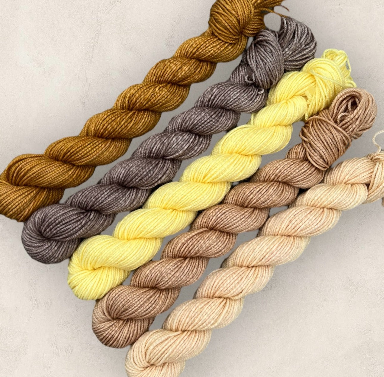 Mini Skeins  5 x 20g  4 Ply - Fingering Weigh image 0